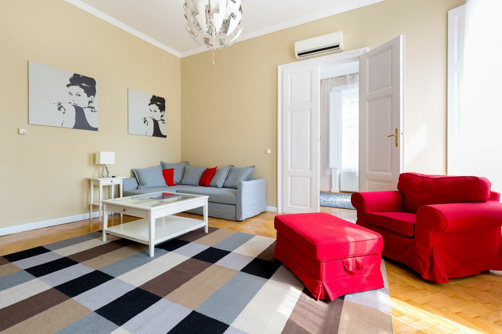 Bpm-Apartment Kiraly Budapest Luaran gambar