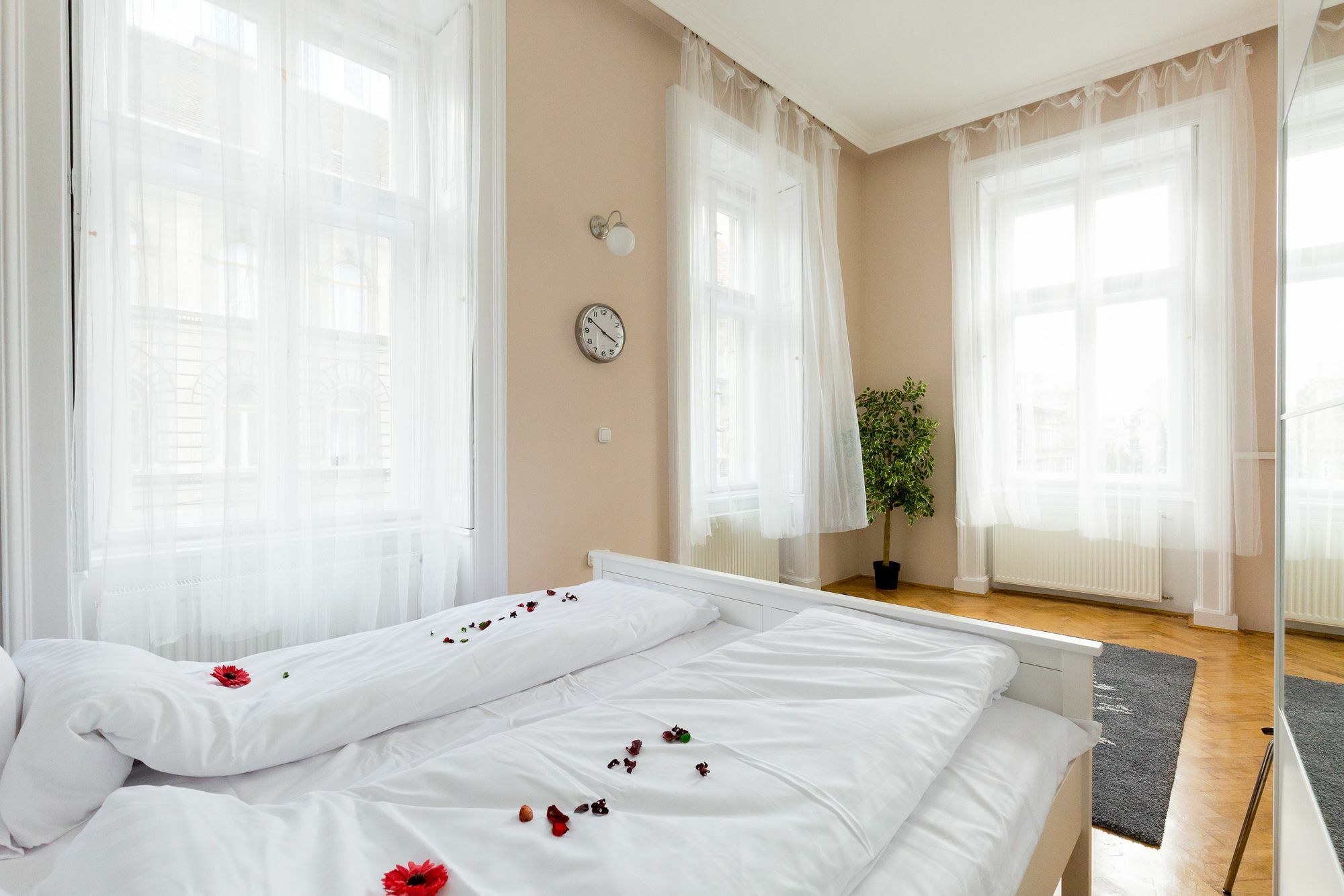 Bpm-Apartment Kiraly Budapest Luaran gambar